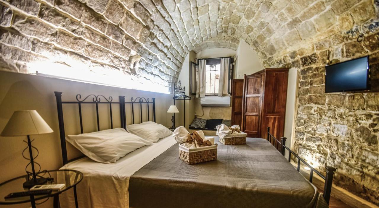 Domum In Petra Casa Nella Roccia Self Check - In Villa Modica Luaran gambar