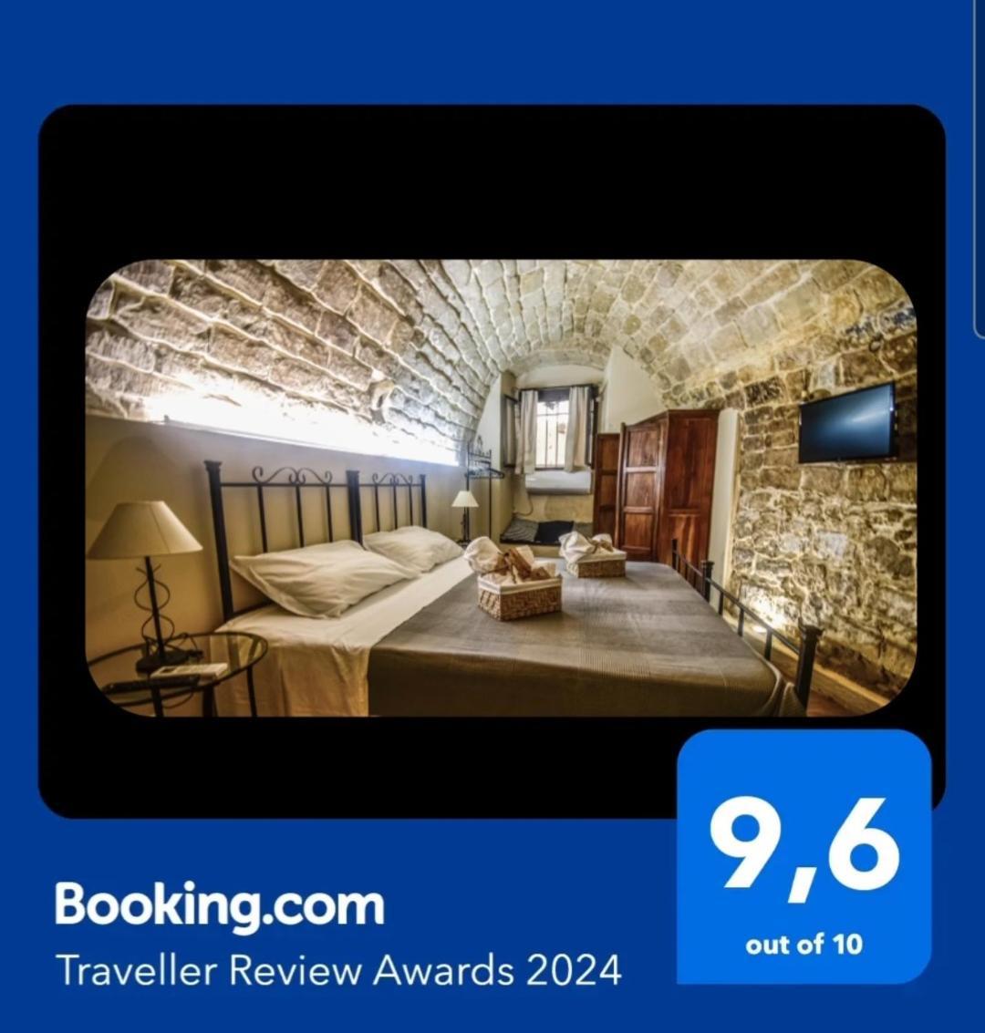 Domum In Petra Casa Nella Roccia Self Check - In Villa Modica Luaran gambar