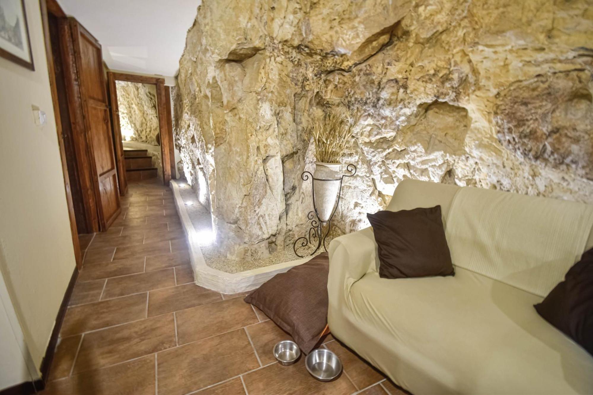 Domum In Petra Casa Nella Roccia Self Check - In Villa Modica Luaran gambar