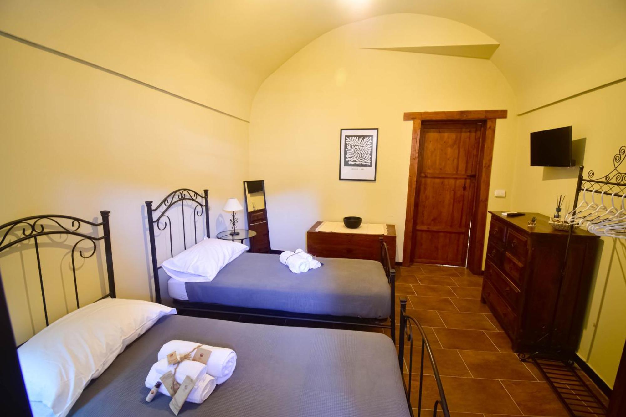 Domum In Petra Casa Nella Roccia Self Check - In Villa Modica Luaran gambar